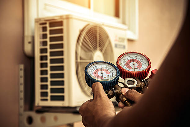 Professional Hvac technician working in Paige, TX